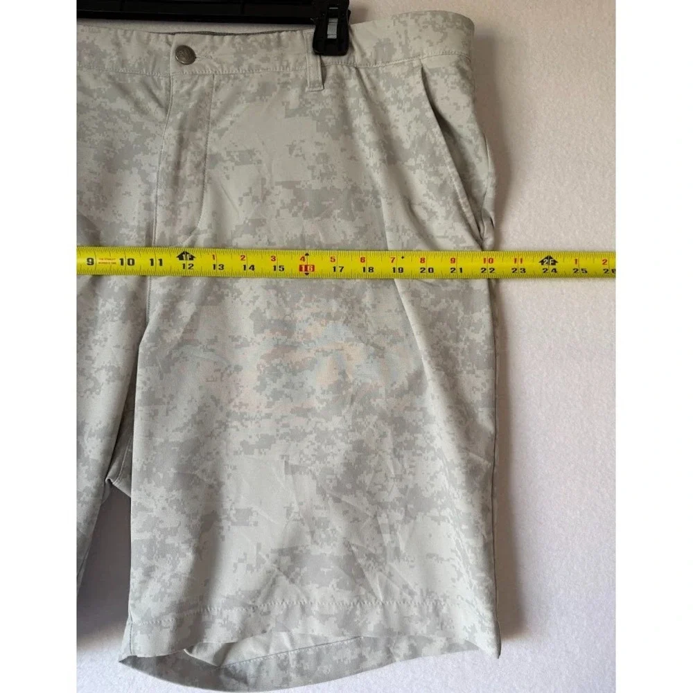 Adidas Primegreen Golf Shorts Men 40 Gray Digital Camo Stretch Performance